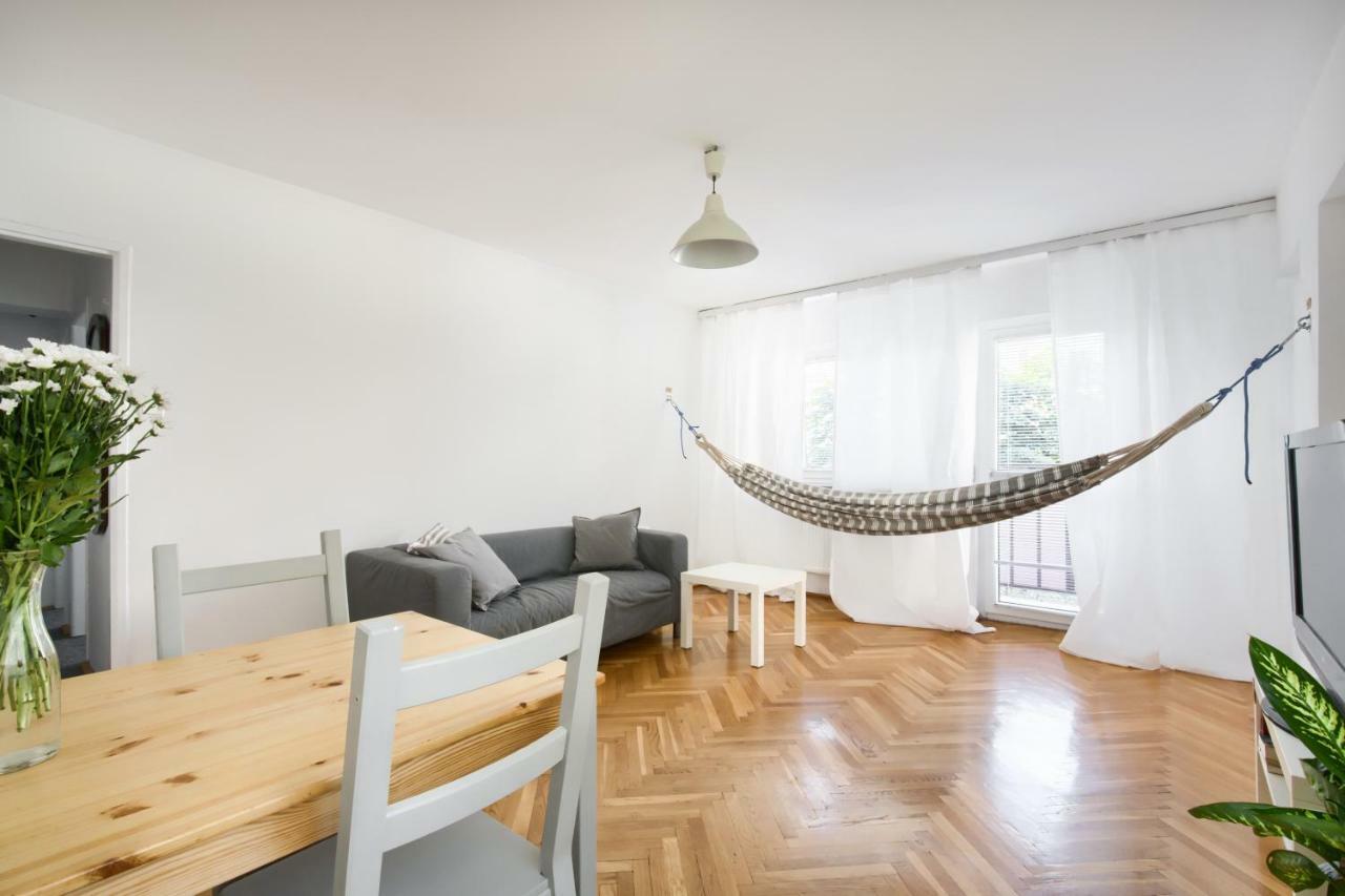 ורשה Chmielna Hammock Apartment מראה חיצוני תמונה