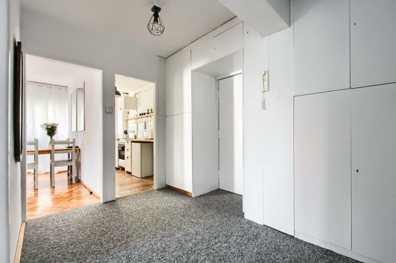 ורשה Chmielna Hammock Apartment מראה חיצוני תמונה