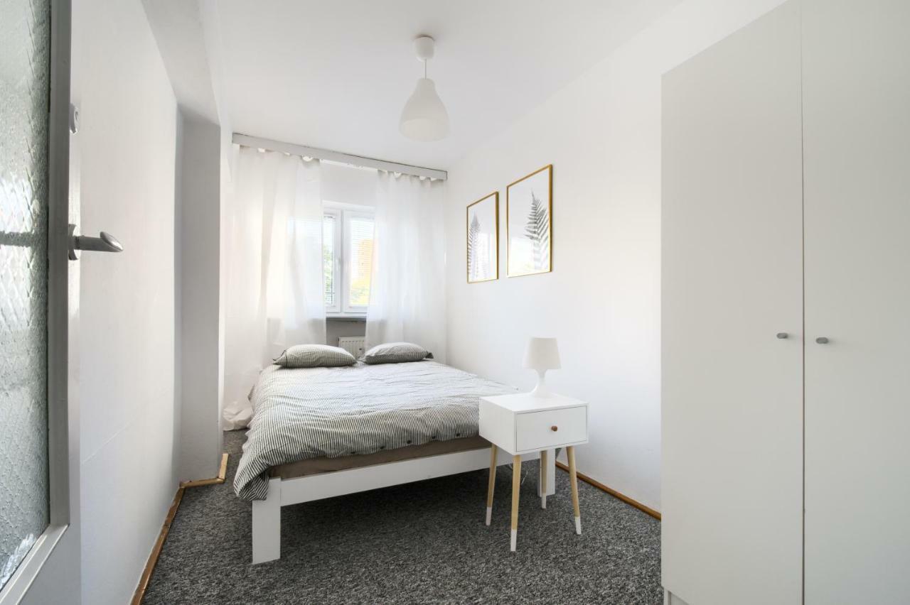 ורשה Chmielna Hammock Apartment מראה חיצוני תמונה