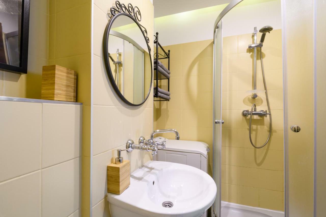 ורשה Chmielna Hammock Apartment מראה חיצוני תמונה