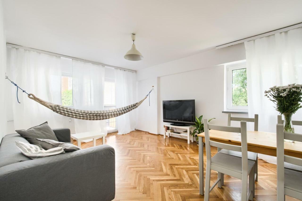 ורשה Chmielna Hammock Apartment מראה חיצוני תמונה